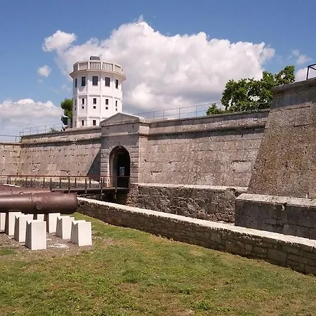 Апартаменты Stinjan