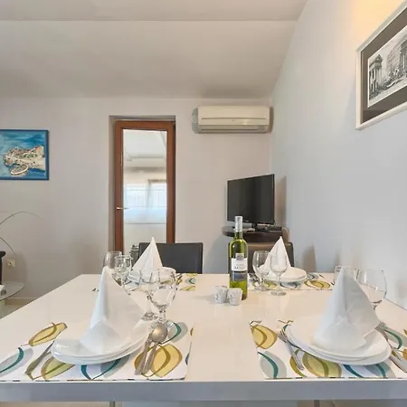 Stinjan Appartement Pula
