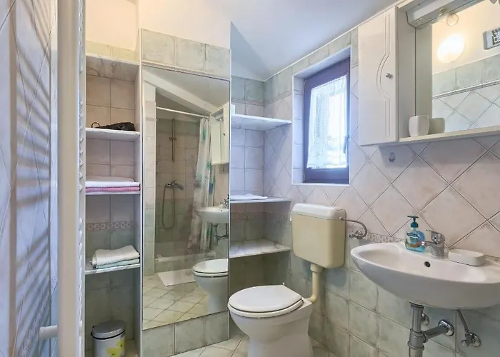 Apartman Stinjan *